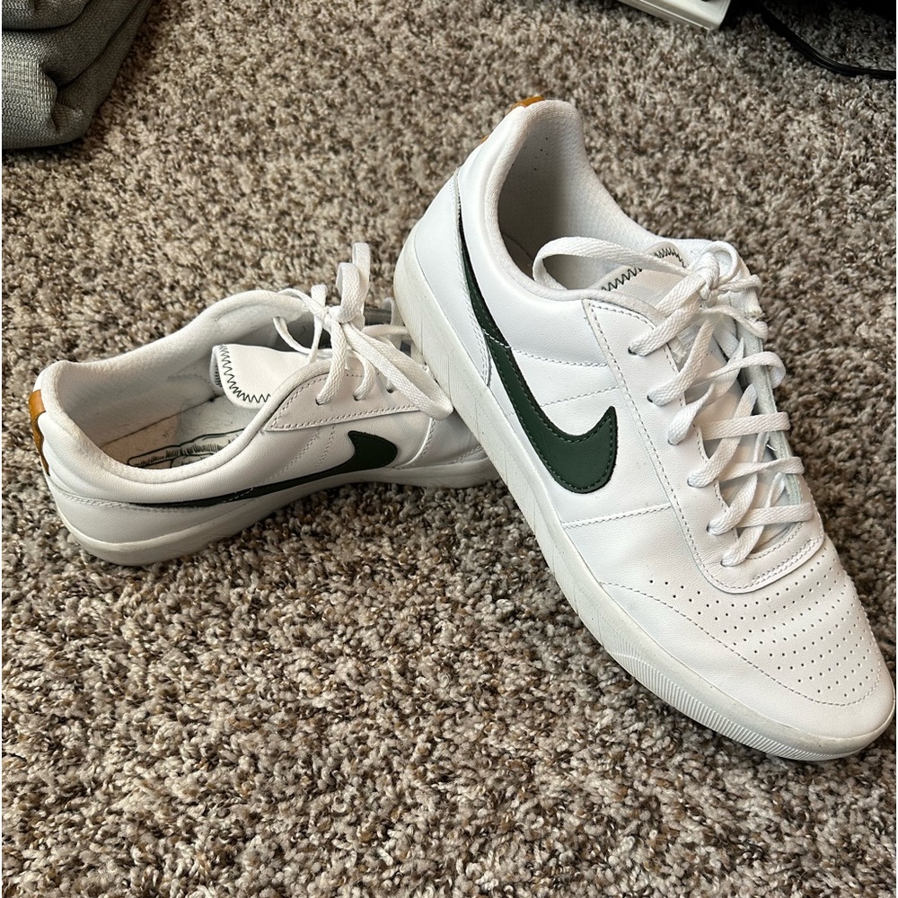 Nike SB Classic